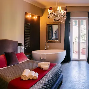 https://terrazza-munira-trastevere.it-romehotels.com